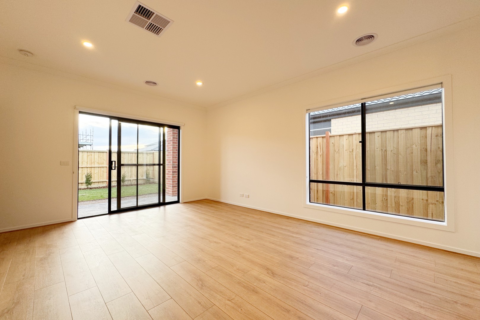 30 Gumtree Grove, Officer, VIC 3809, Officer - Thumbnail 4