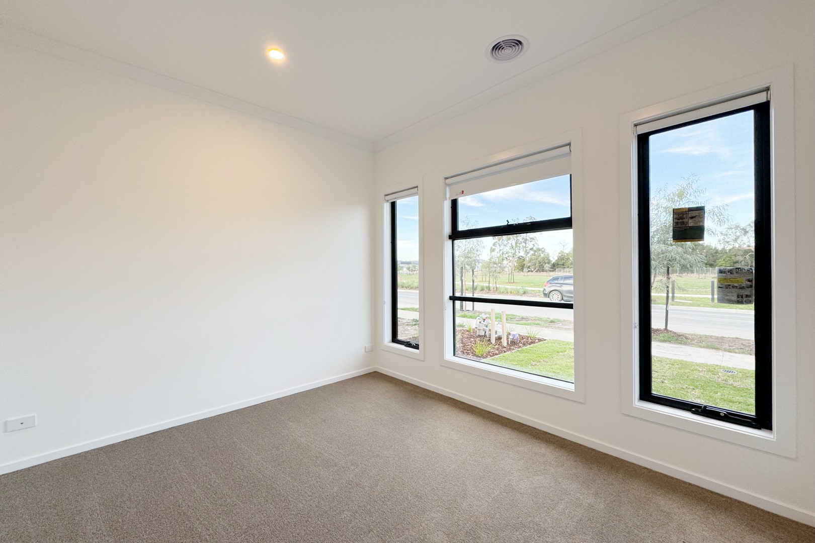 30 Gumtree Grove, Officer, VIC 3809, Officer - Thumbnail 5