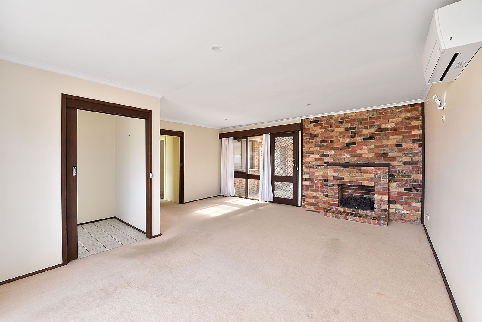 30 Harrington Road, Airport West, VIC 3042, Airport West - Thumbnail 2