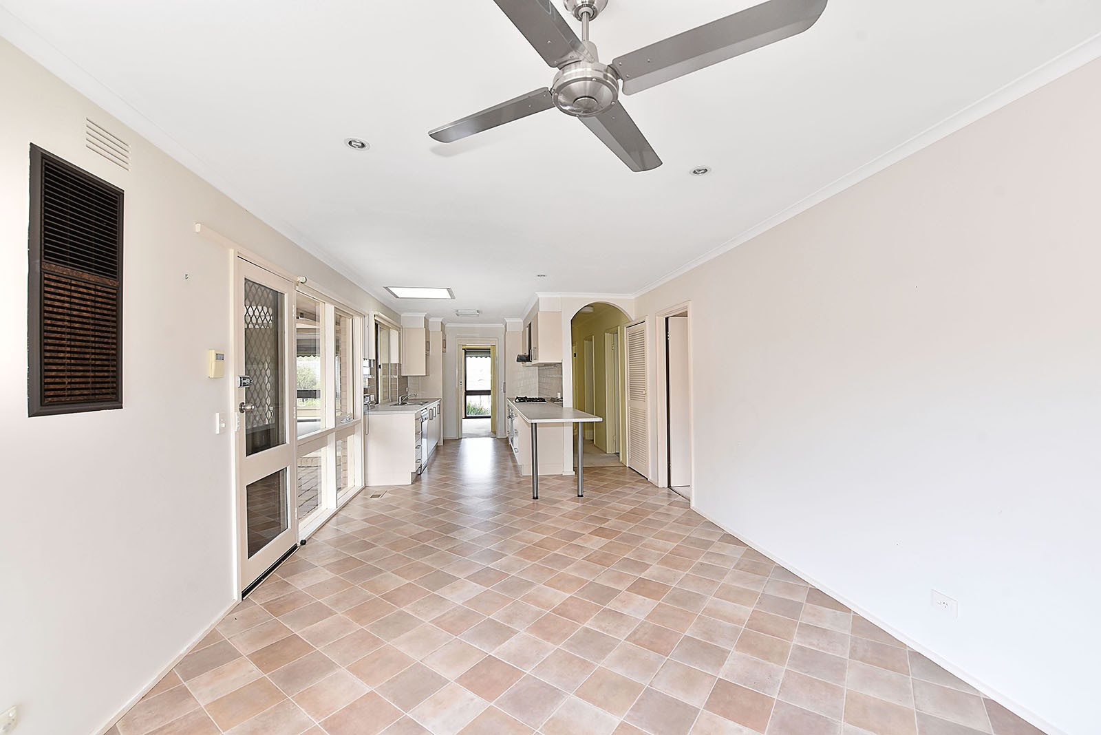 30 Harrington Road, Airport West, VIC 3042, Airport West - Thumbnail 3
