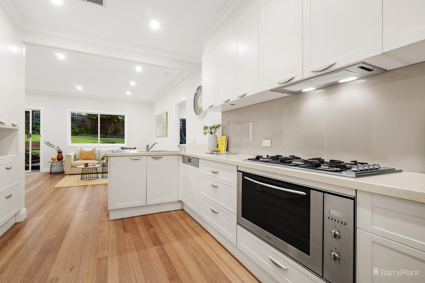 30 Henry Street, Eltham, VIC 3095, Eltham - Thumbnail 4