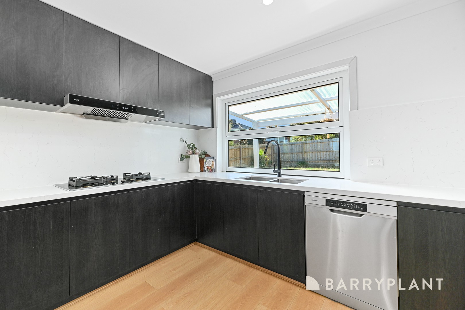 30 John Fisher Drive, Berwick, VIC 3806, Berwick - Thumbnail 6