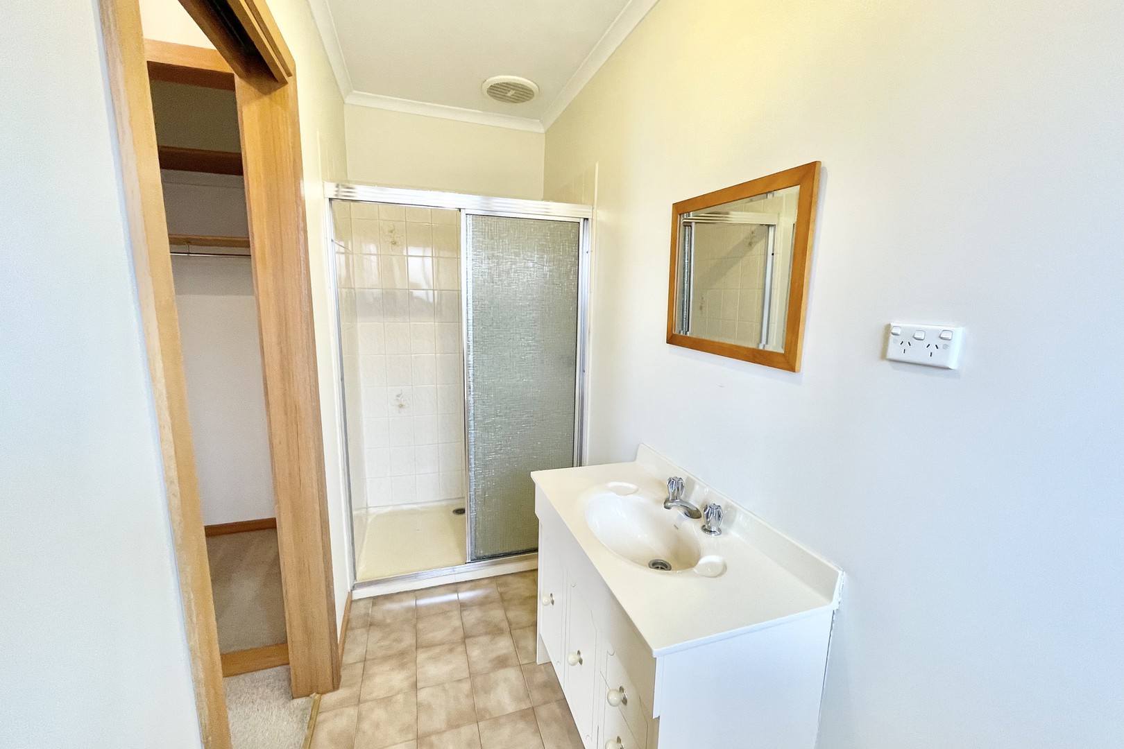 30 Lahy Street, St Albans, VIC 3021, St Albans - Thumbnail 7
