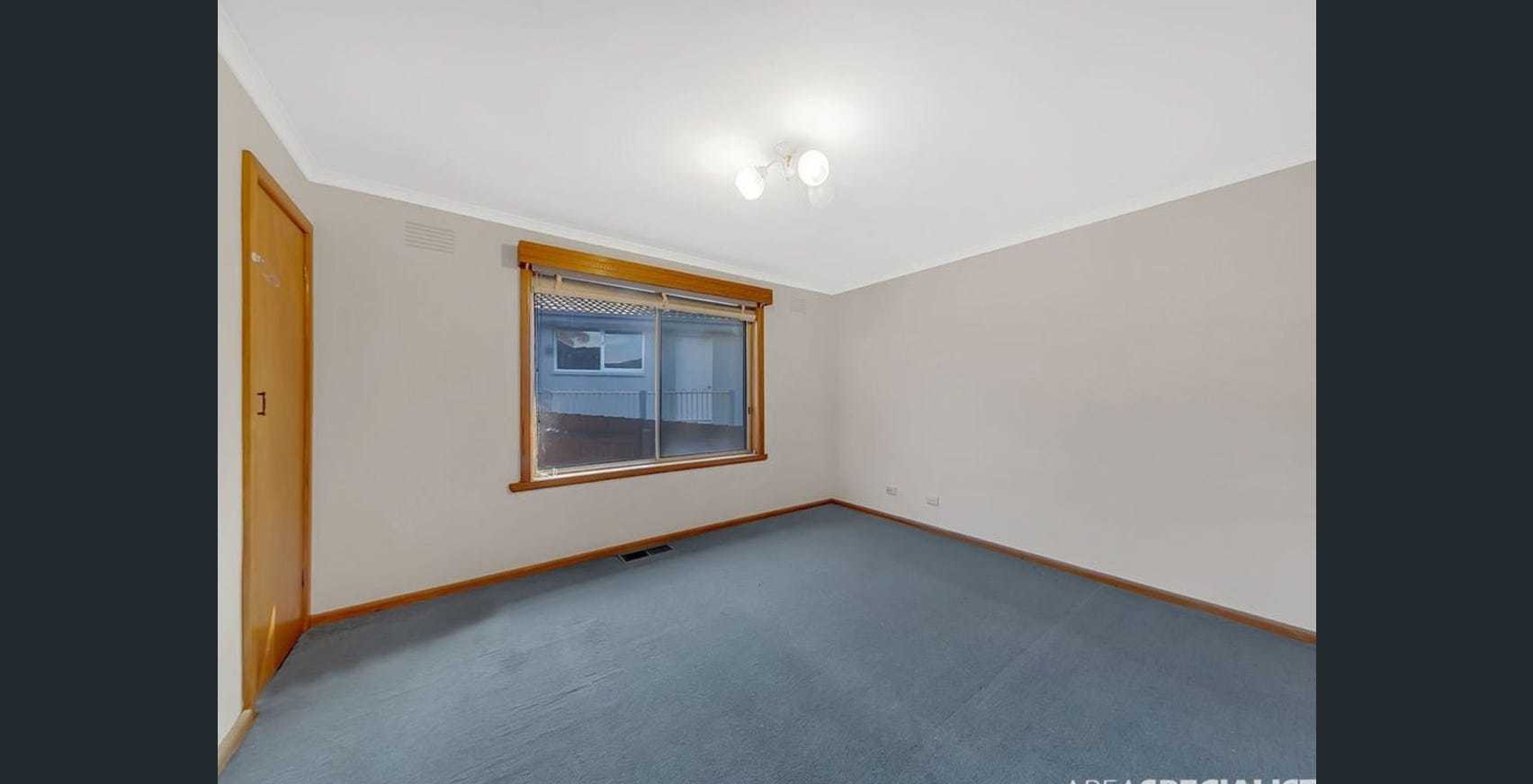 30 Langdon Crescent, Craigieburn, VIC 3064, Craigieburn - Thumbnail 5