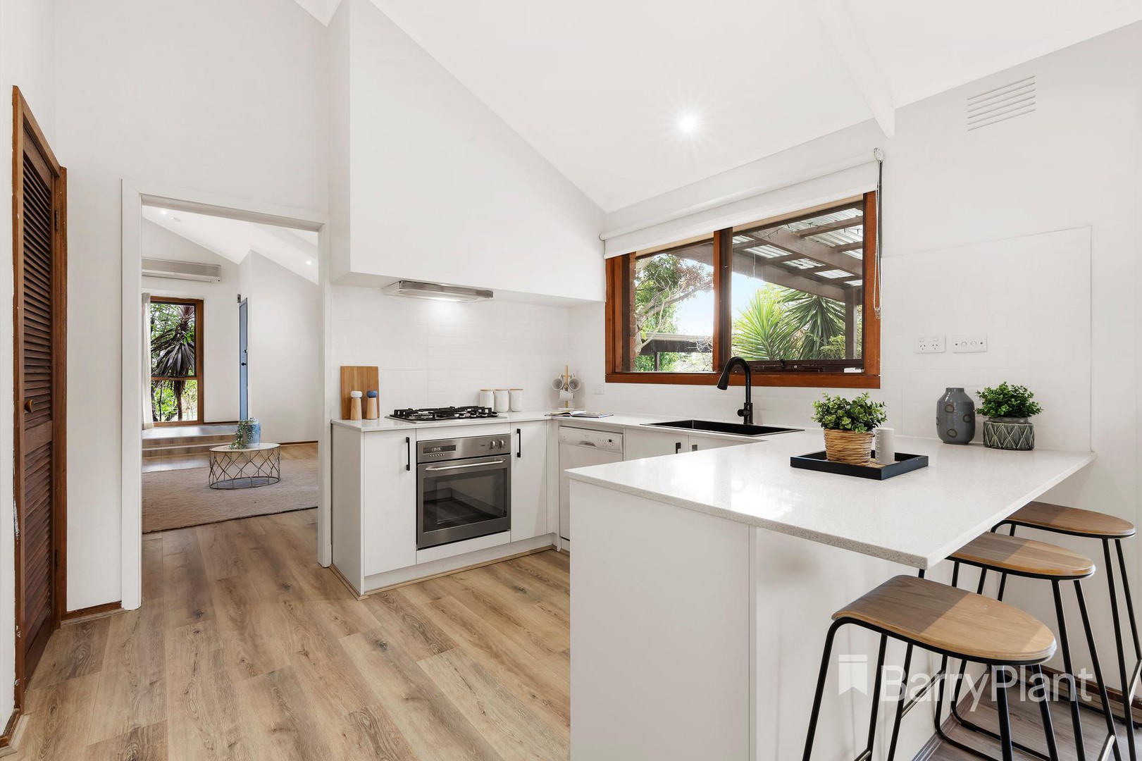 30 Luton WayBundoora, VIC 3083, Bundoora - Thumbnail 3