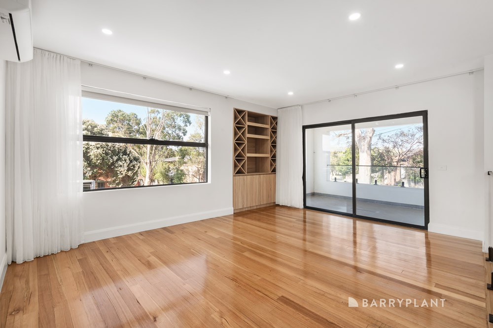 30 Lyndhurst Crescent, Box Hill North, VIC 3129, Box Hill North - Thumbnail 5