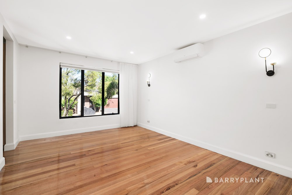 30 Lyndhurst Crescent, Box Hill North, VIC 3129, Box Hill North - Thumbnail 6