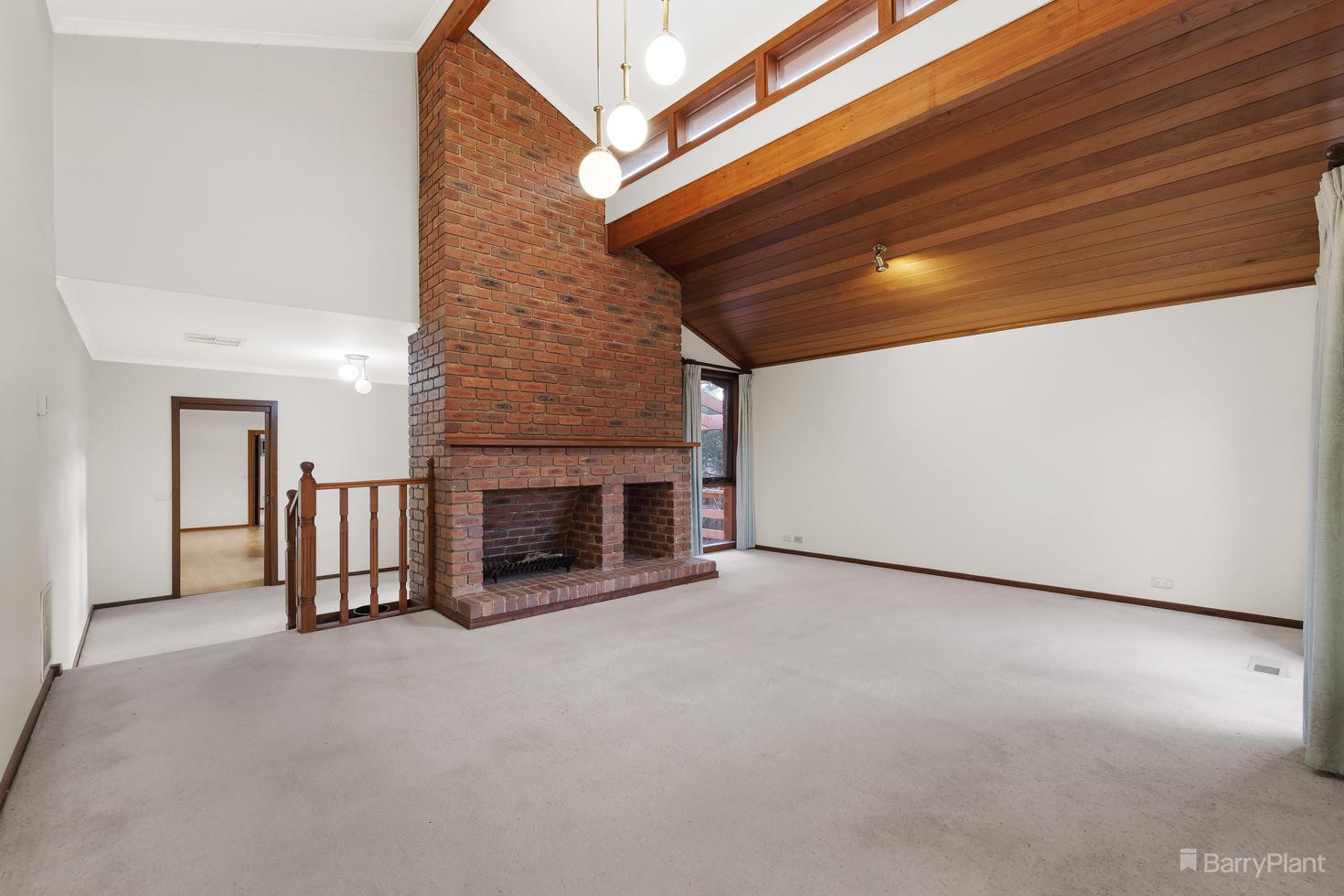 30 Maxine Drive, St Helena, VIC 3088, St Helena - Thumbnail 2