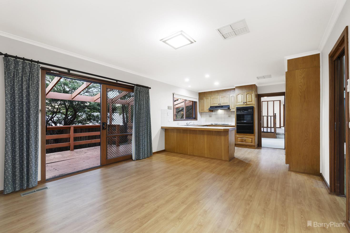 30 Maxine Drive, St Helena, VIC 3088, St Helena - Thumbnail 5