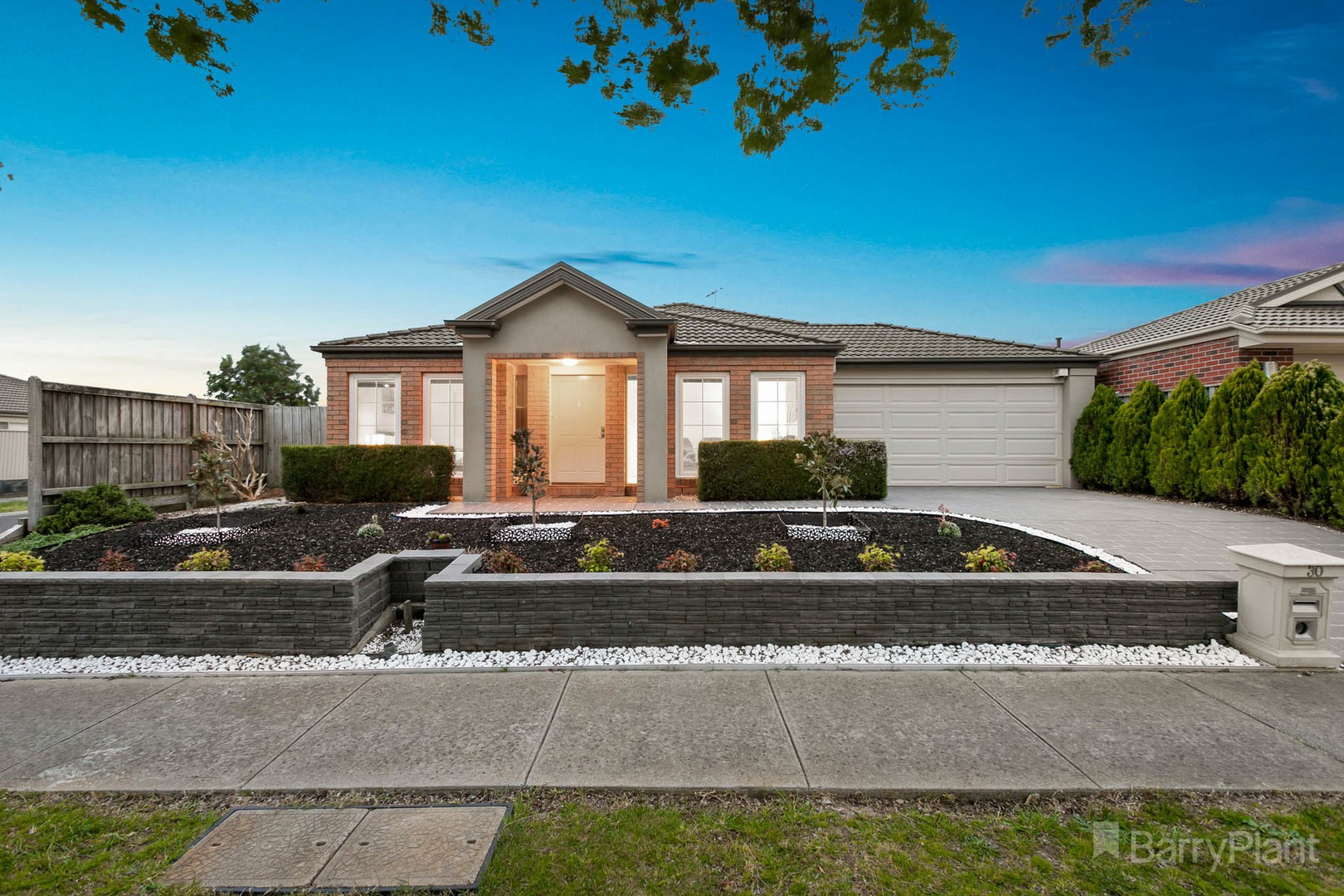 30 Meadowlands Way, Berwick, VIC 3806, Berwick - Thumbnail 2