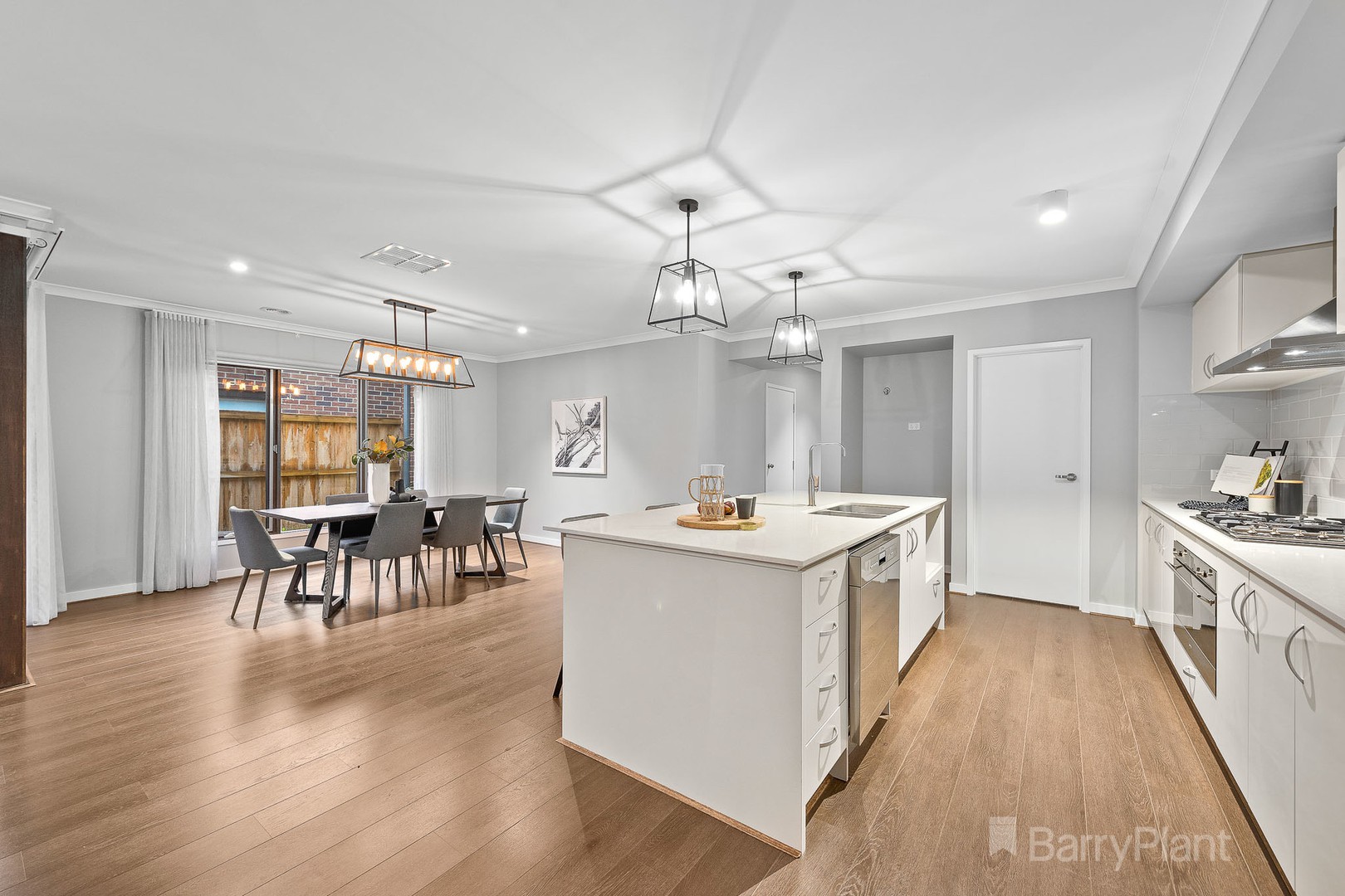 30 Merano Circuit, Cranbourne South, VIC 3977, Cranbourne South - Thumbnail 4
