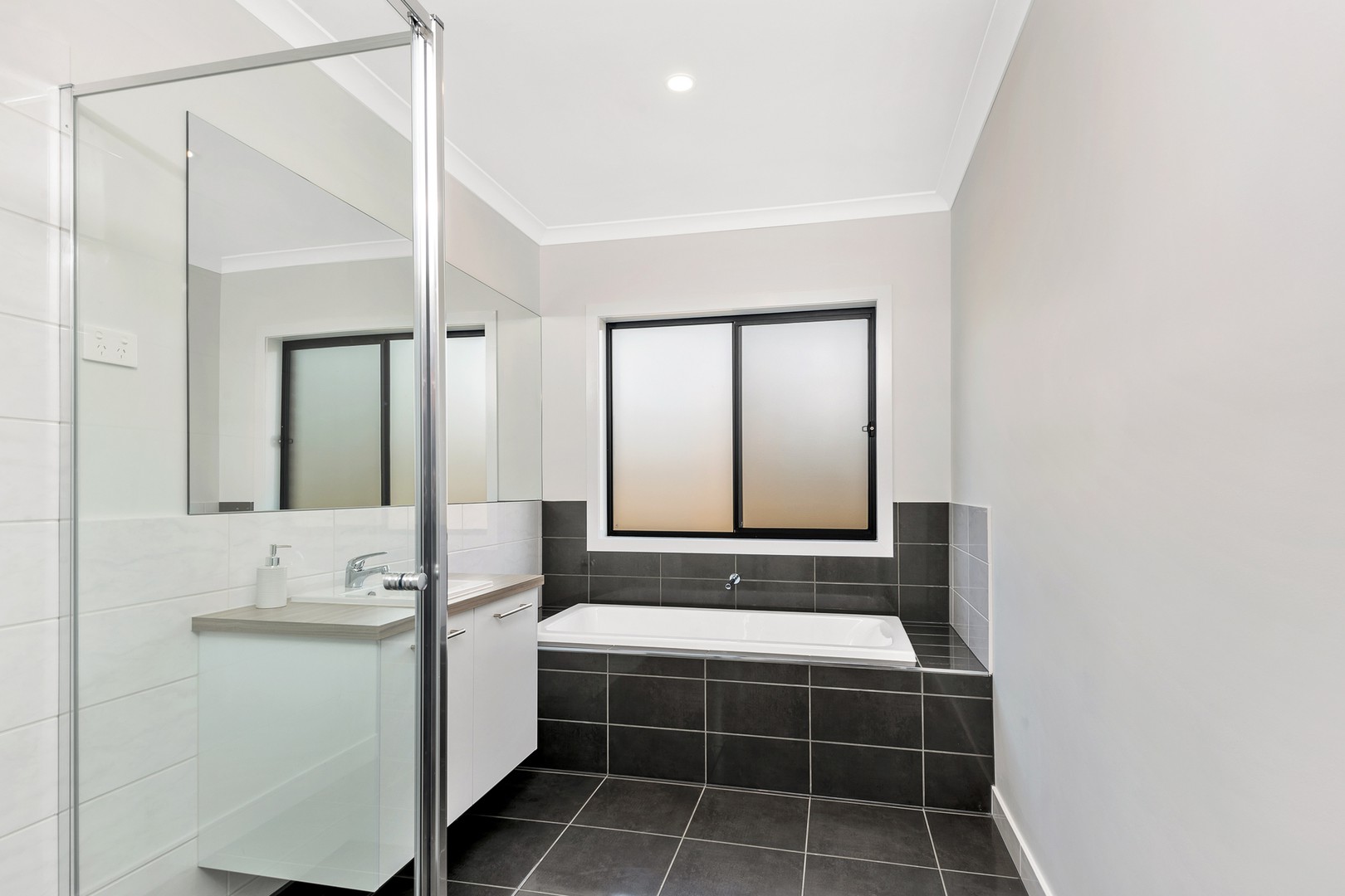 30 Miramar Drive, Armstrong Creek, VIC 3217, Armstrong Creek - Thumbnail 7