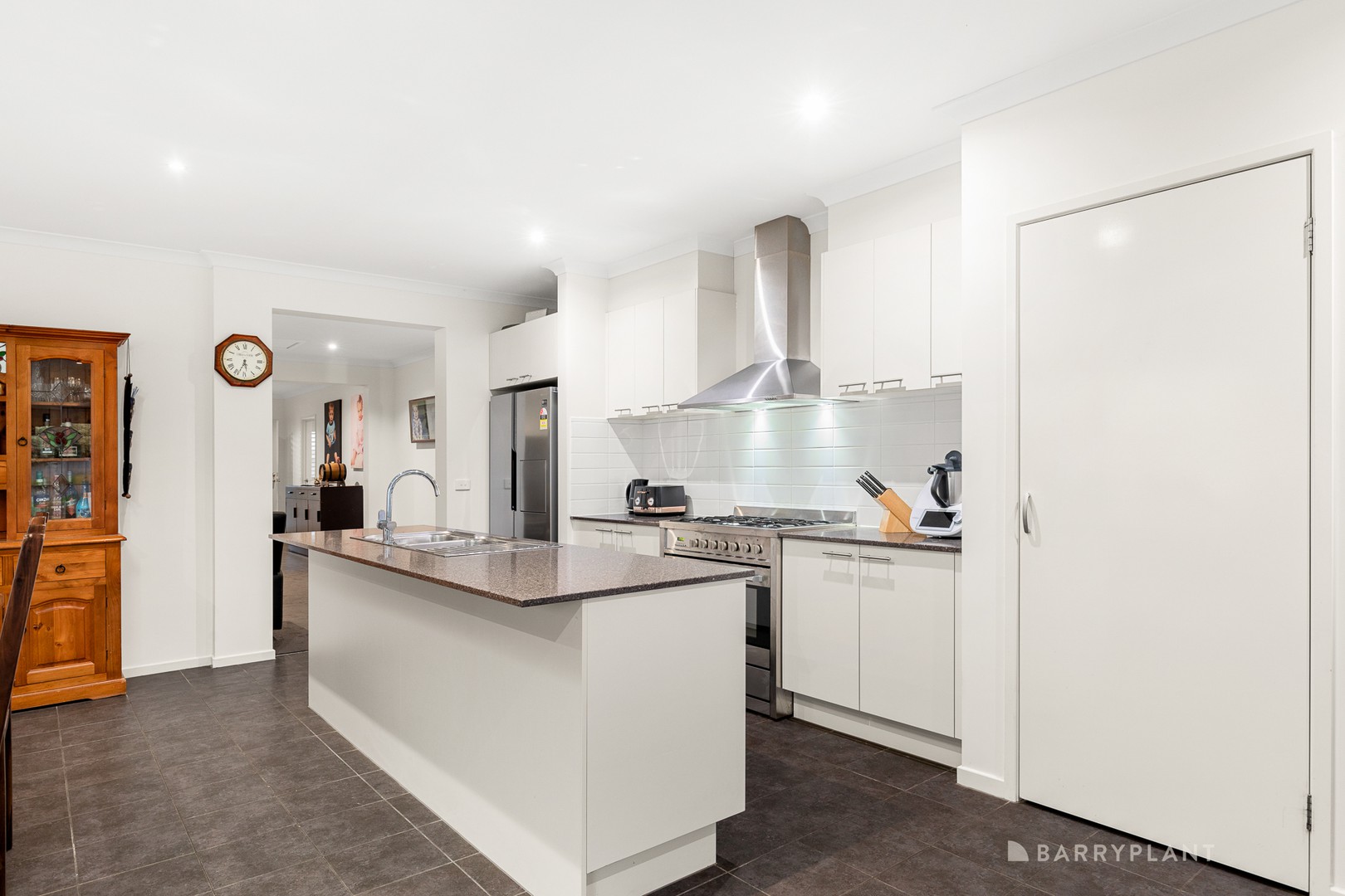 30 Mirka Way, Point Cook, VIC 3030, Point Cook - Thumbnail 4