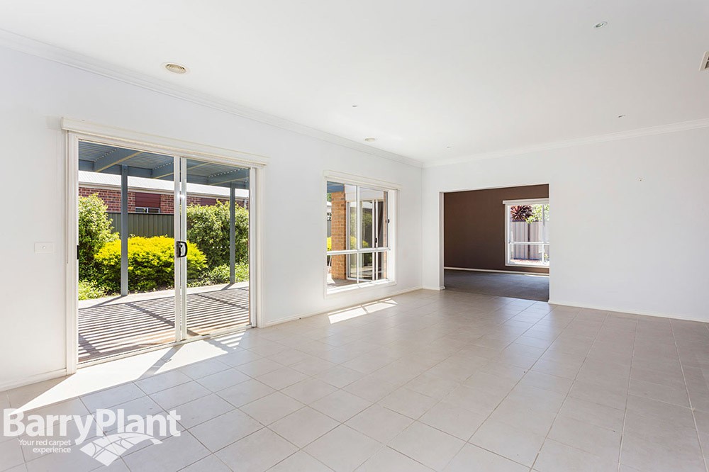 30 Mowbray Drive, Point Cook, VIC 3030, Point Cook - Thumbnail 8
