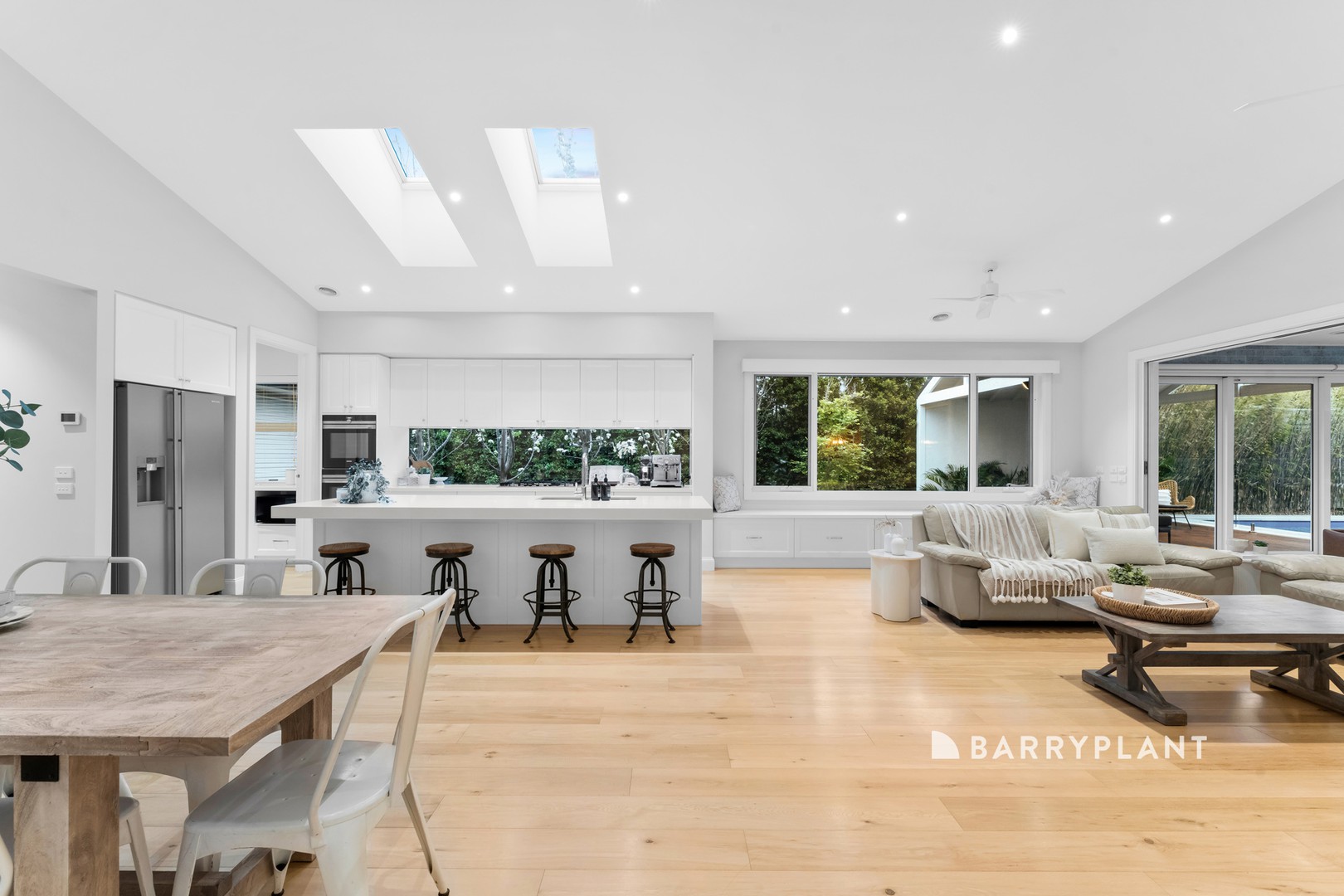 30 Oakview Boulevard, Narre Warren North, VIC 3804, Narre Warren North - Thumbnail 8