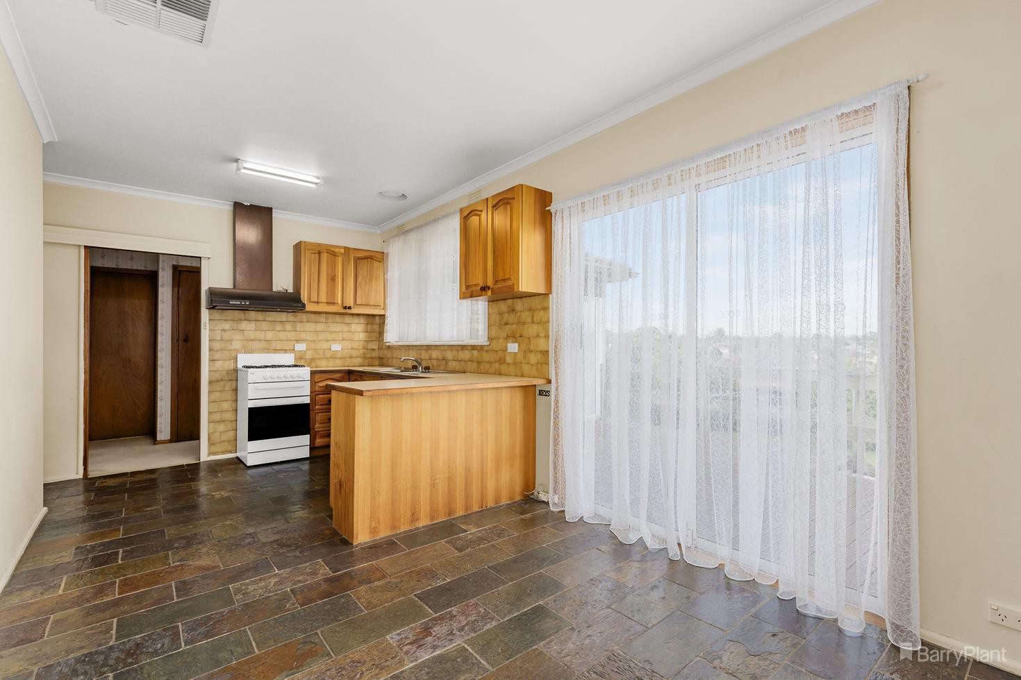 30 Pinnacle Crescent, Bulleen, VIC 3105, Bulleen - Thumbnail 4