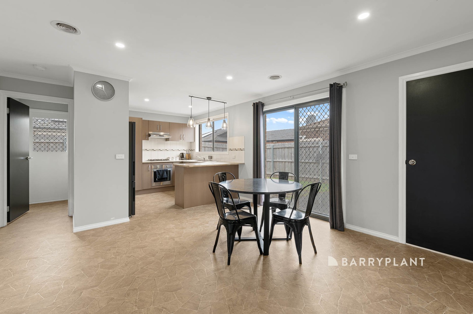 30 Pomegranate Way, Pakenham, VIC 3810, Pakenham - Thumbnail 4
