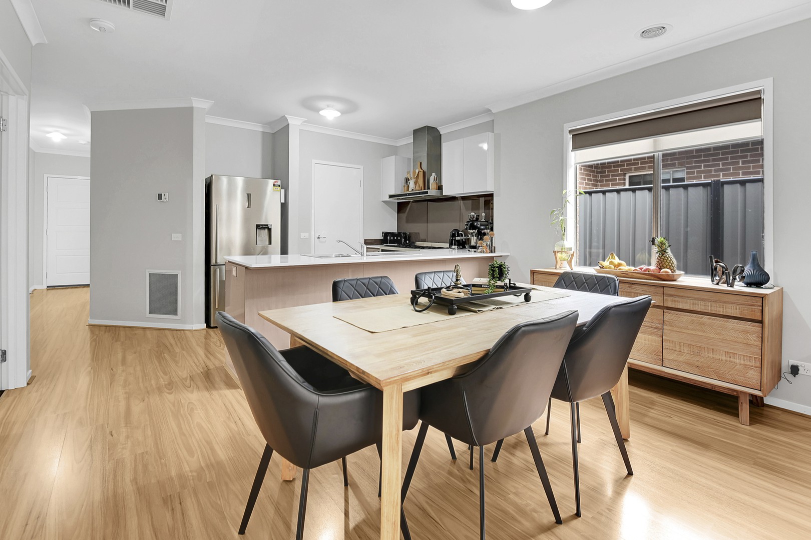 30 Rainham Avenue, Craigieburn, VIC 3064, Craigieburn - Thumbnail 4