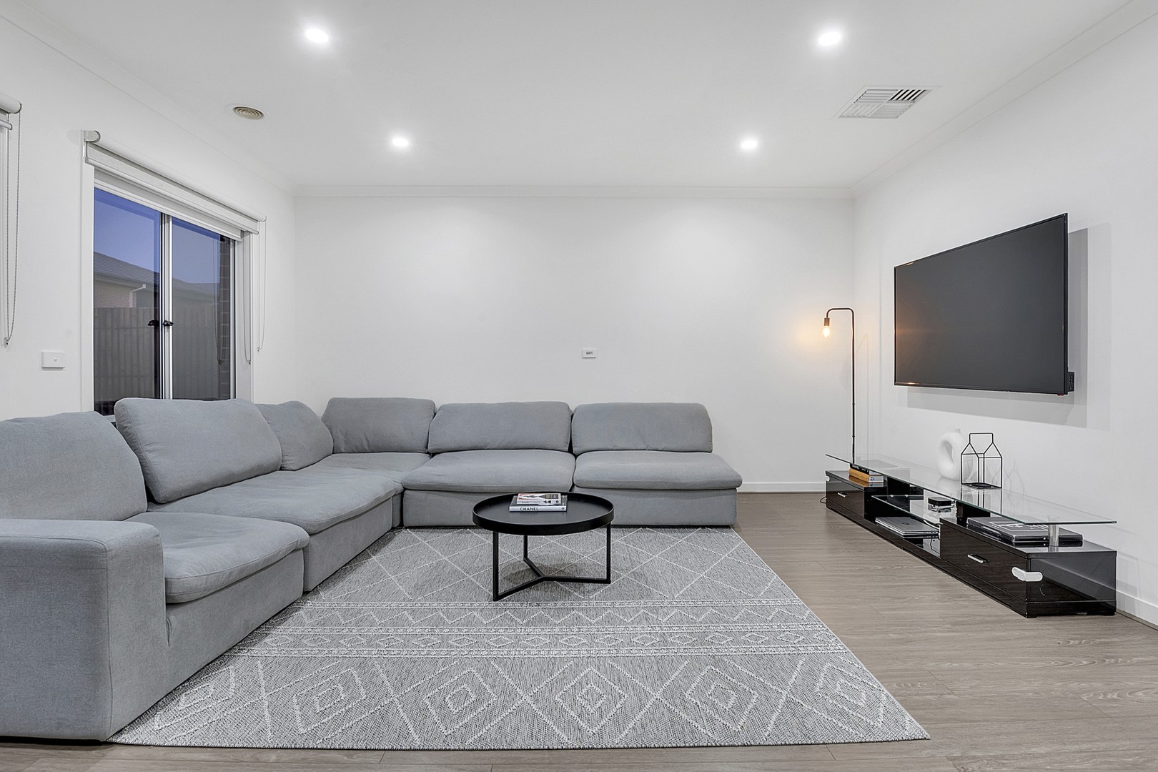30 Rowena Way, Mickleham, VIC 3064, Mickleham - Thumbnail 5