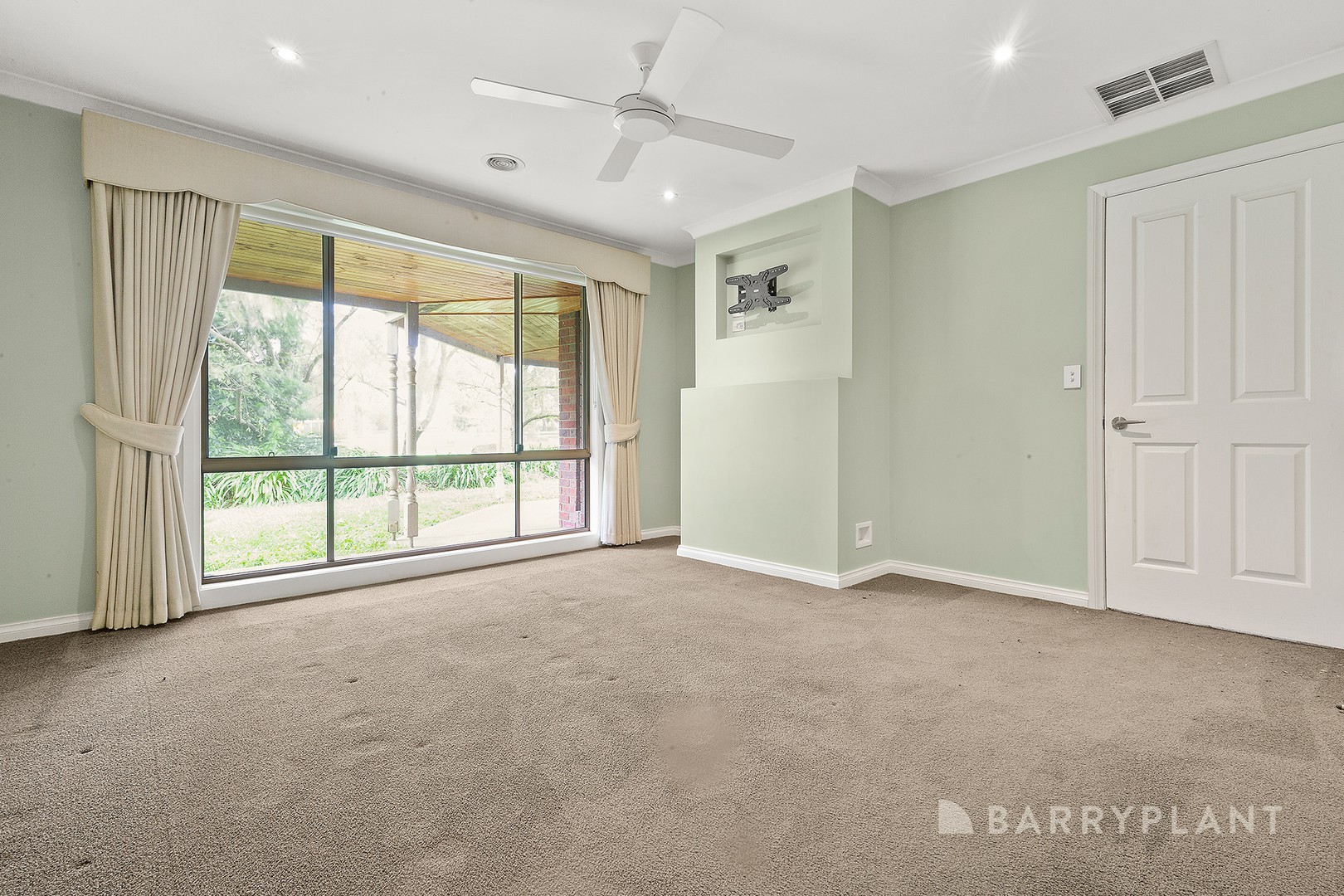 30 Ryan Road, Pakenham, VIC 3810, Pakenham - Thumbnail 5