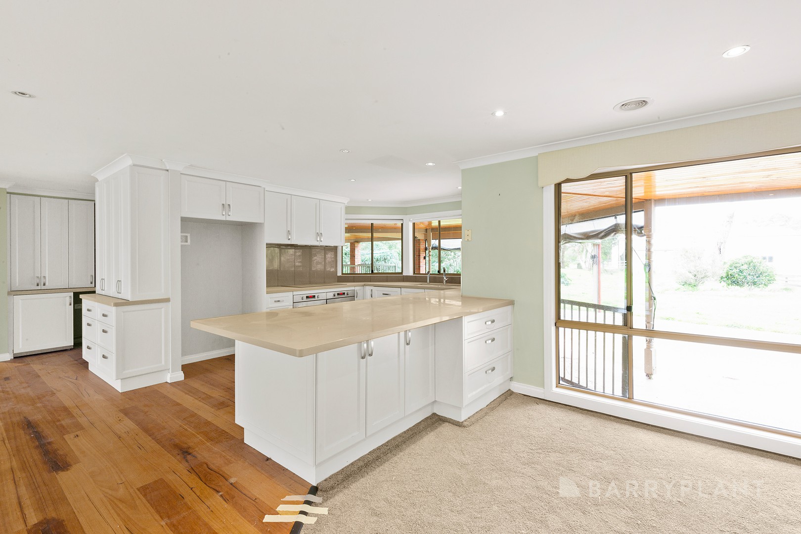 30 Ryan Road, Pakenham, VIC 3810 For Rent