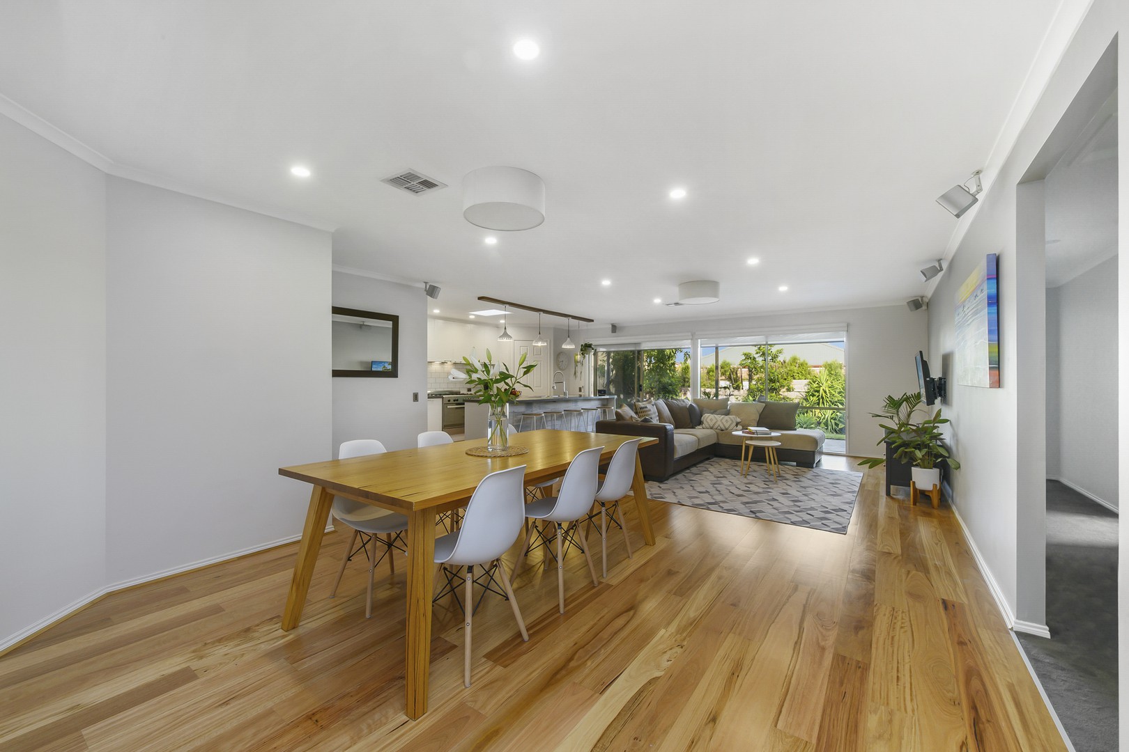 30 Sandalwood Avenue, Hillside, VIC 3037, Hillside - Thumbnail 4
