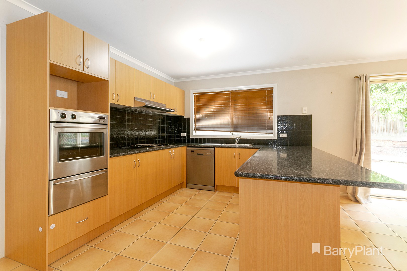 30 Scenic Drive, Beaconsfield, VIC 3807, Beaconsfield - Thumbnail 3
