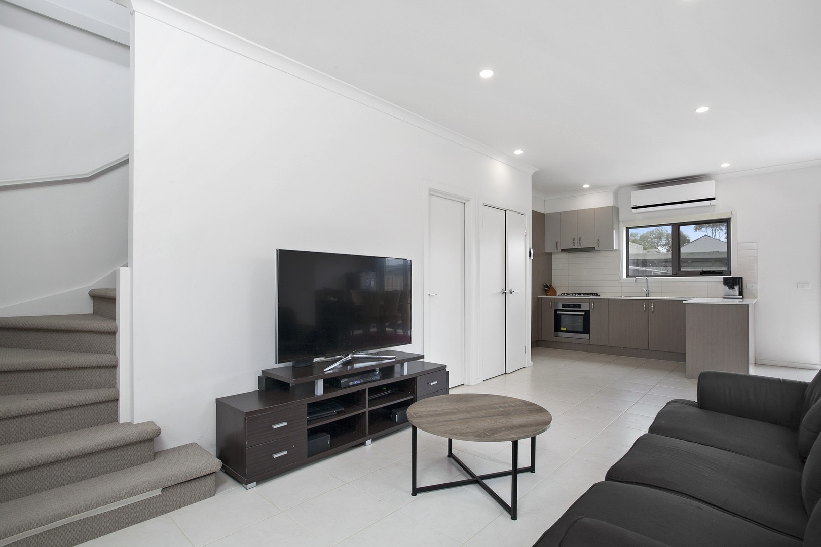 30 Tasman Avenue, Belmont, VIC 3216, Belmont - Thumbnail 3