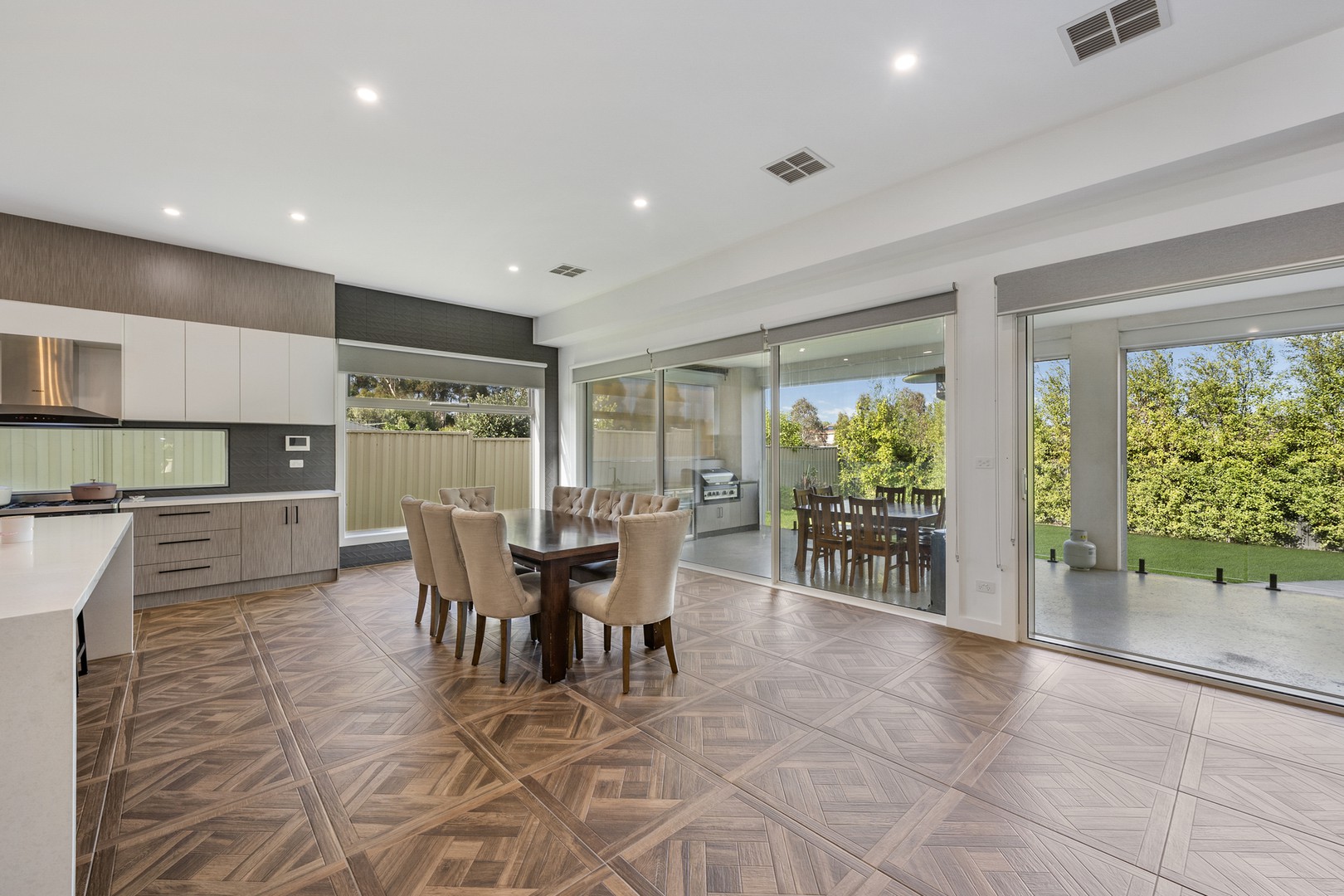 30 The Regency, Hillside, VIC 3037, Hillside - Thumbnail 4