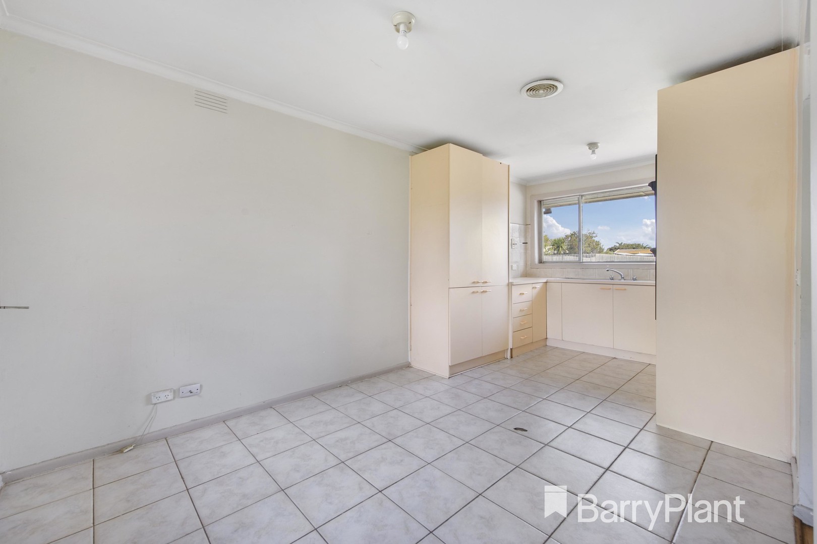 30 Toolern Street, Melton South, VIC 3338, Melton South - Thumbnail 4