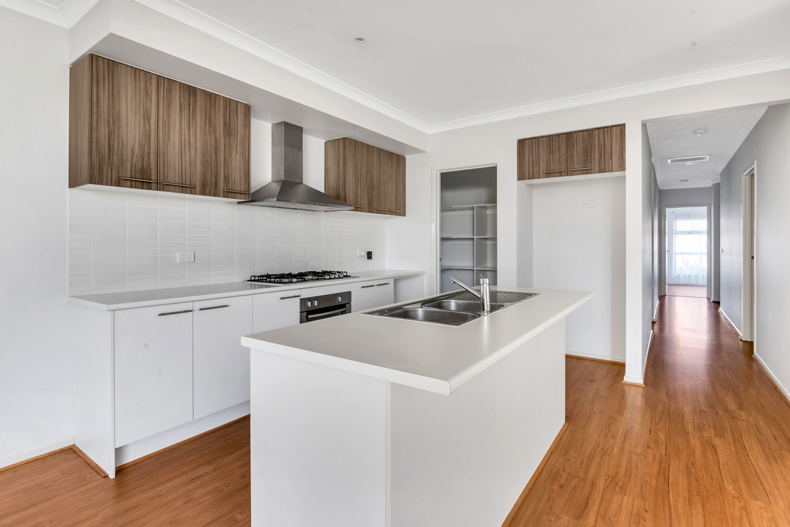 30 Trillium Boulevard, Mickleham, VIC 3064, Mickleham - Thumbnail 2