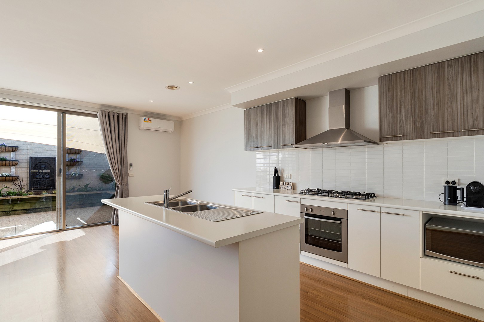 30 Trillium Boulevard, Mickleham, VIC 3064, Mickleham - Thumbnail 4