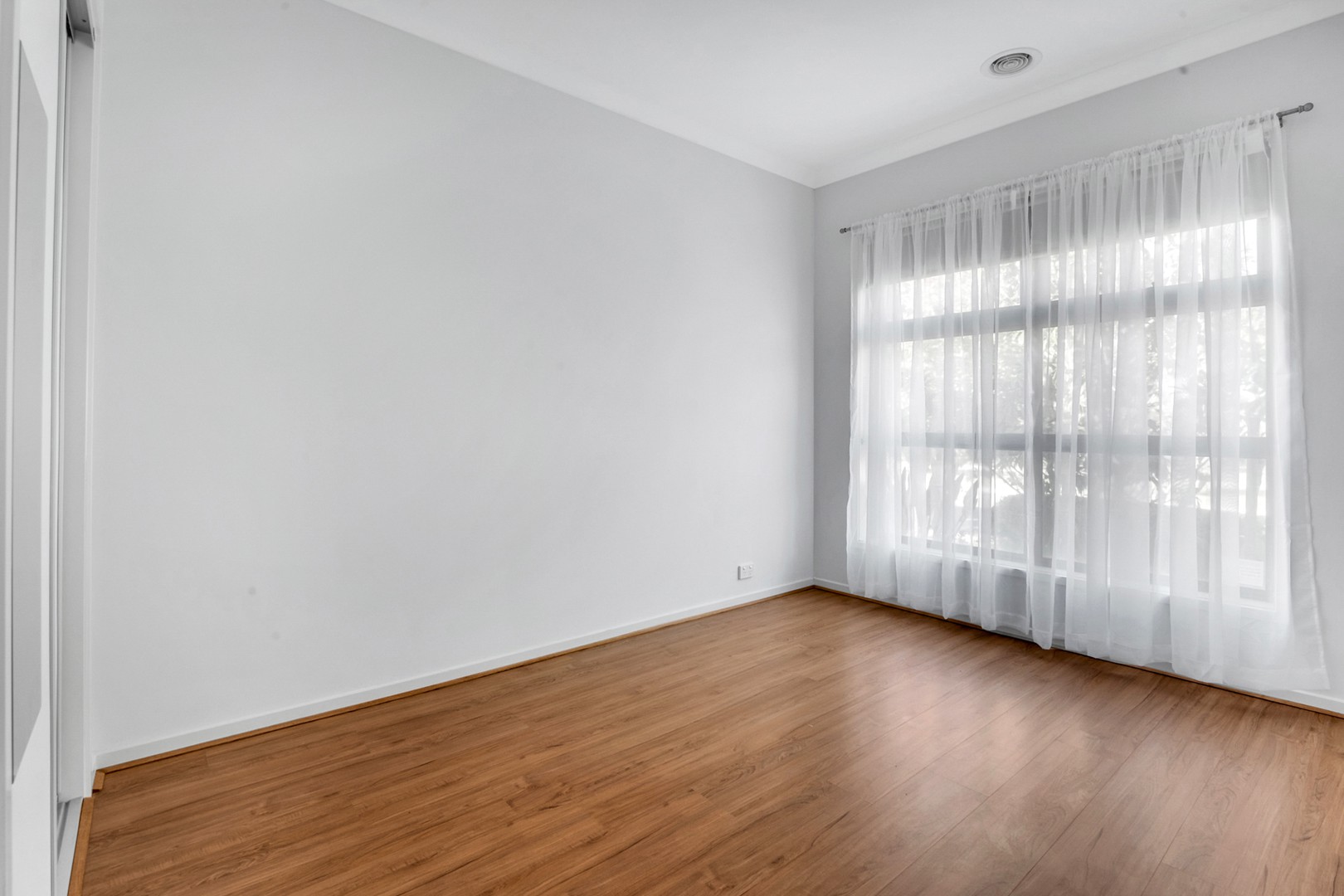 30 Trillium Boulevard, Mickleham, VIC 3064, Mickleham - Thumbnail 5