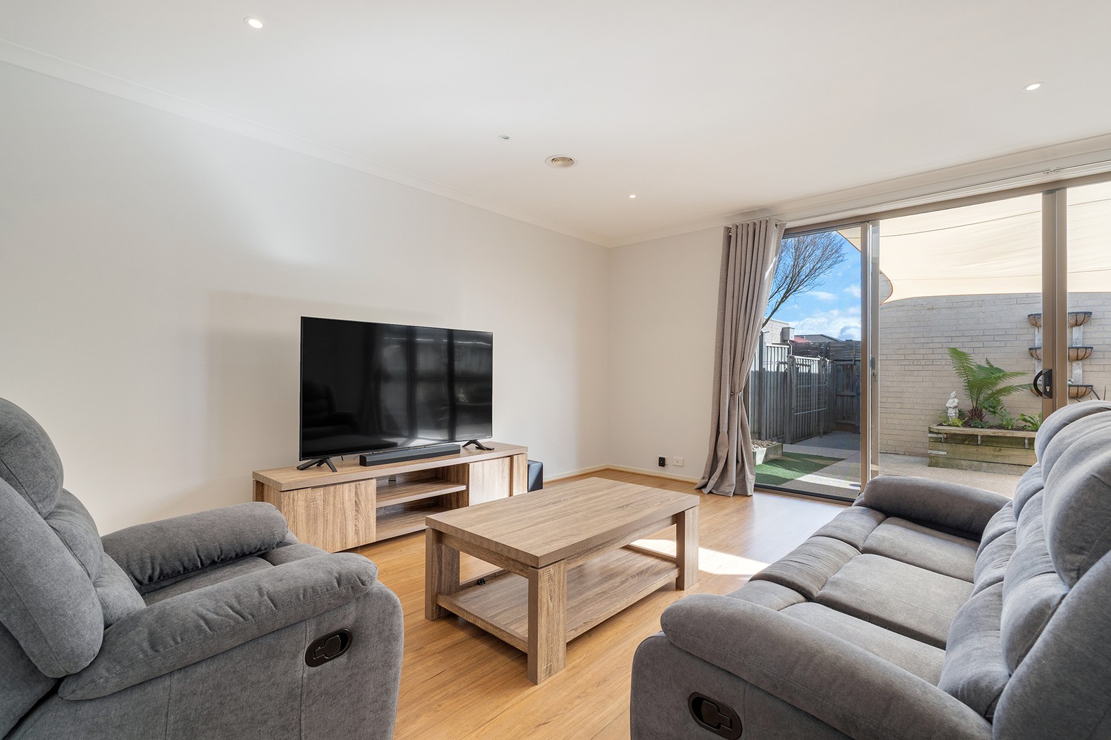 30 Trillium Boulevard, Mickleham, VIC 3064, Mickleham - Thumbnail 6
