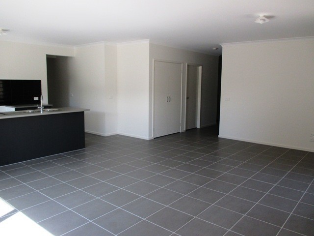 30 Vetiver Avenue, Truganina, VIC 3029, Truganina - Thumbnail 7