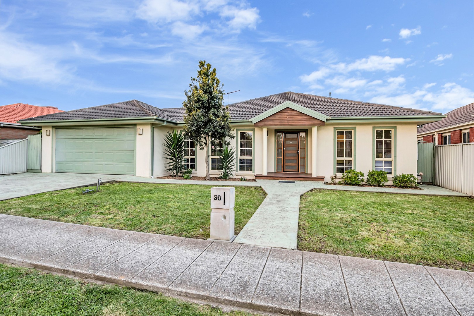 30 Waterford AvenueCraigieburn, VIC 3064, Craigieburn - Thumbnail 2