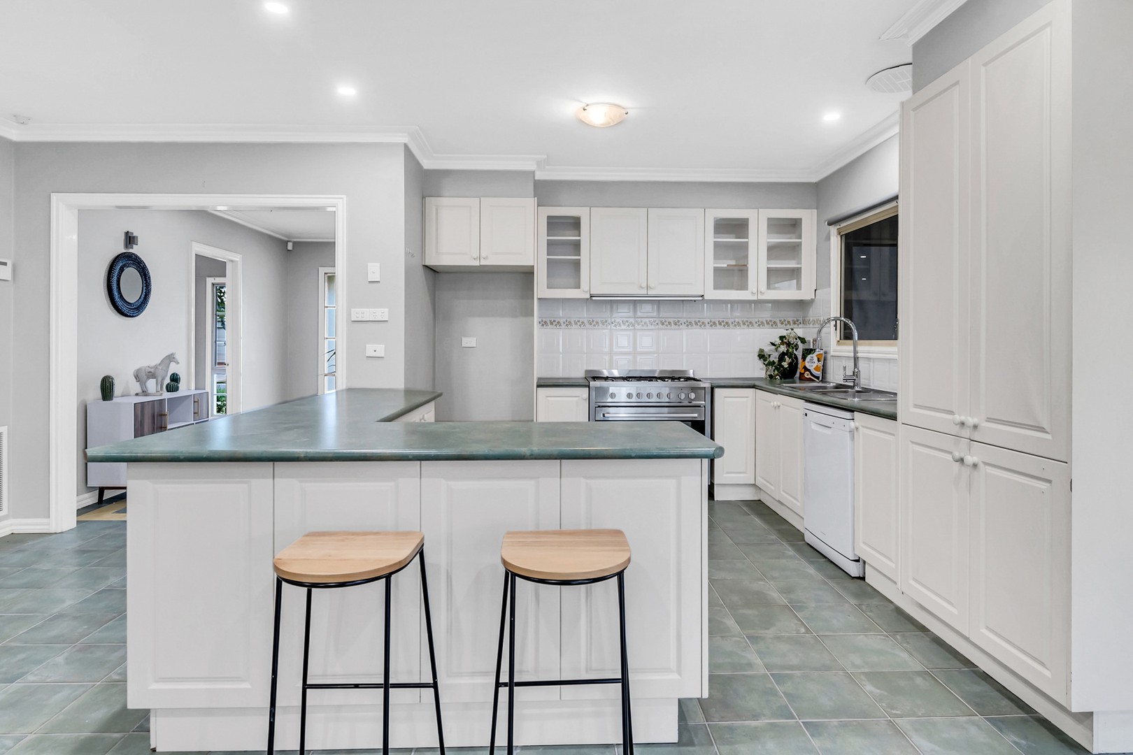 30 Waterford AvenueCraigieburn, VIC 3064, Craigieburn - Thumbnail 5