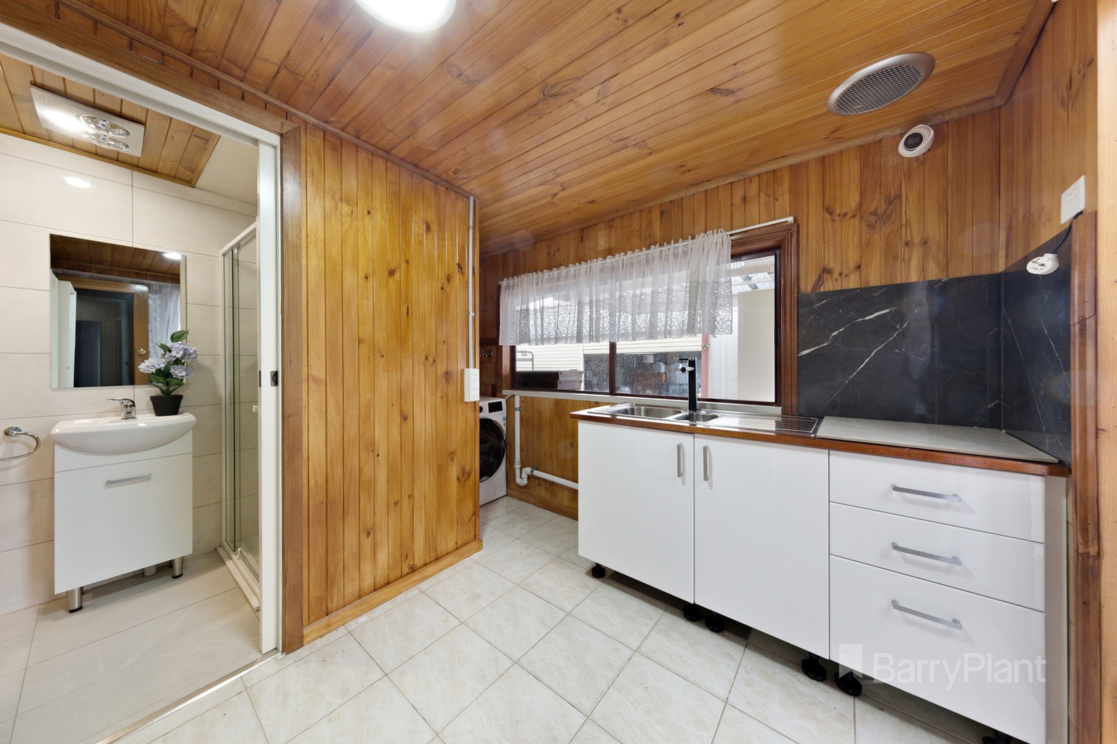 30 Welwyn Parade, Deer Park, VIC 3023, Deer Park - Thumbnail 3