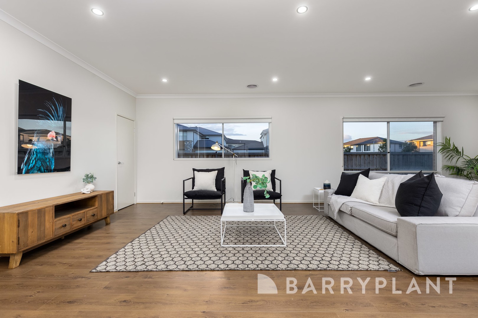 30 Zuccotti Crescent, Point Cook, VIC 3030, Point Cook - Thumbnail 3