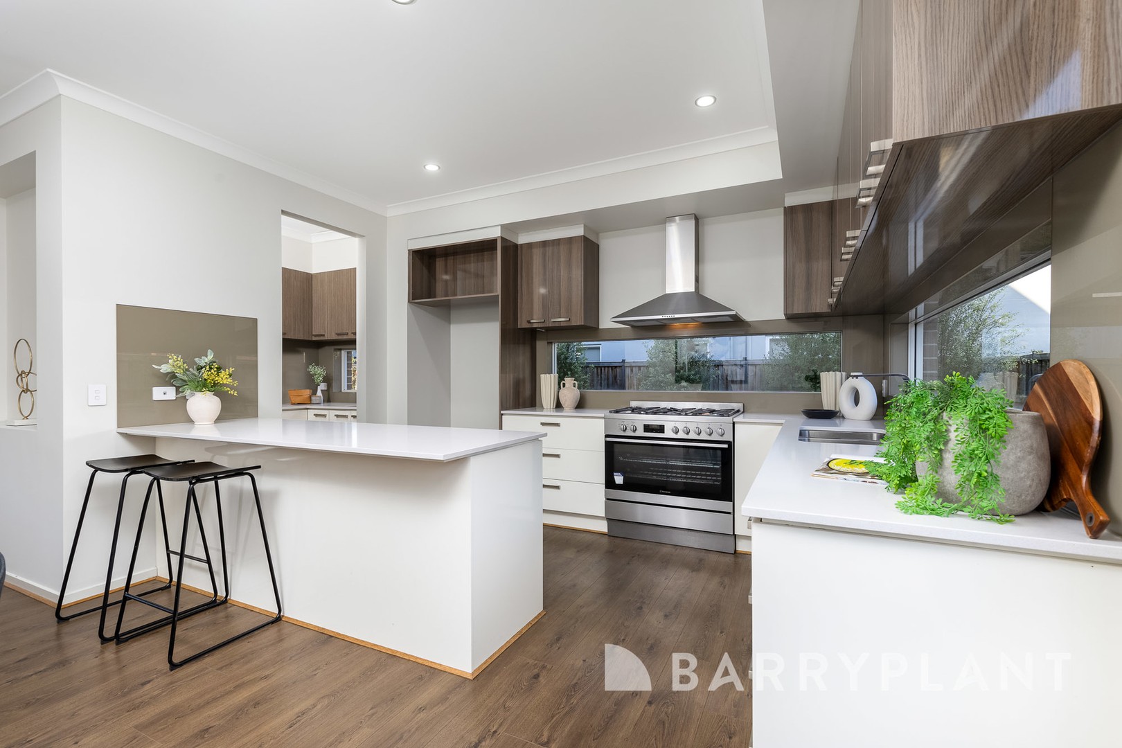 30 Zuccotti Crescent, Point Cook, VIC 3030, Point Cook - Thumbnail 8