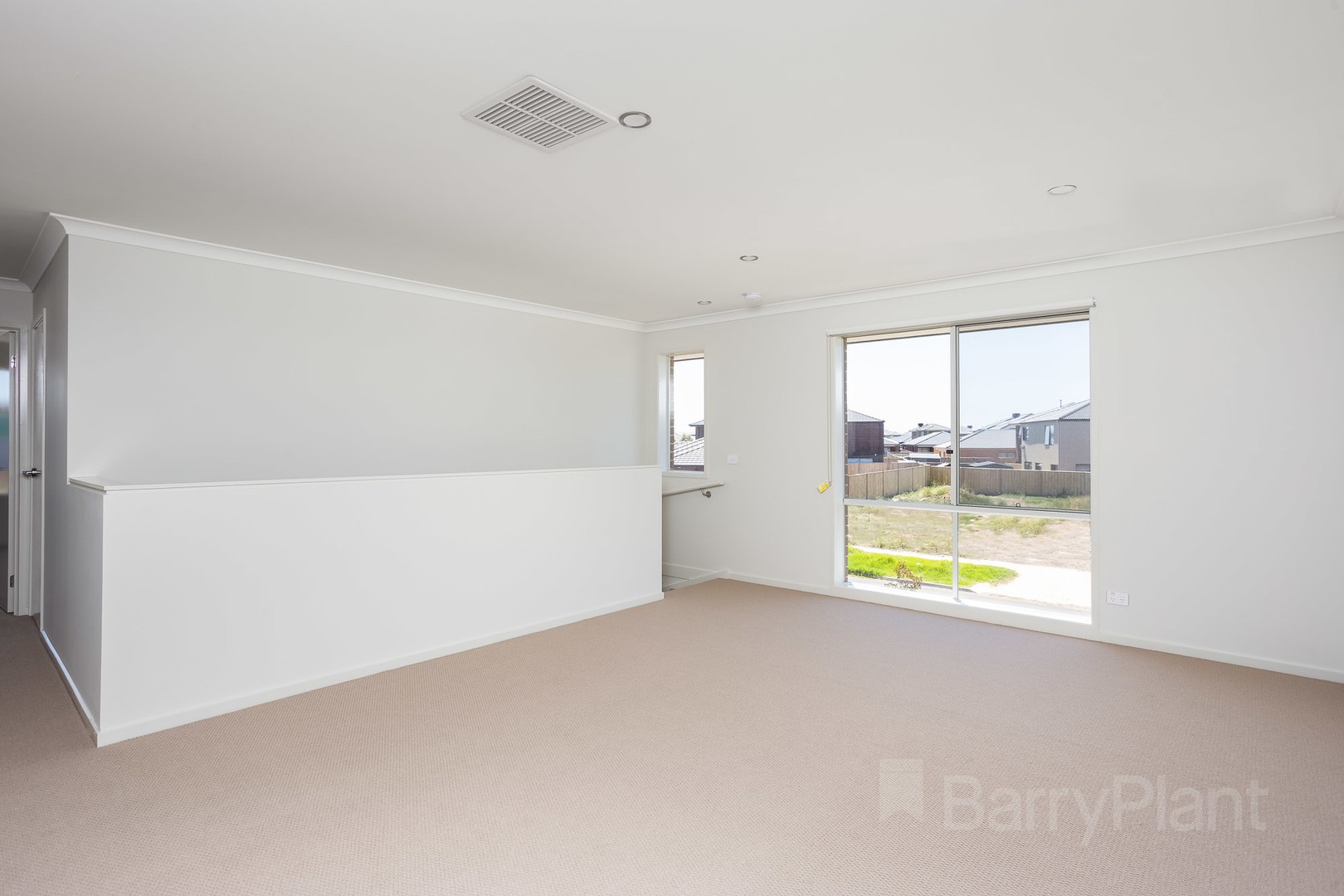 30 Zuccotti Crescent, Point Cook, VIC 3030, Point Cook - Thumbnail 6