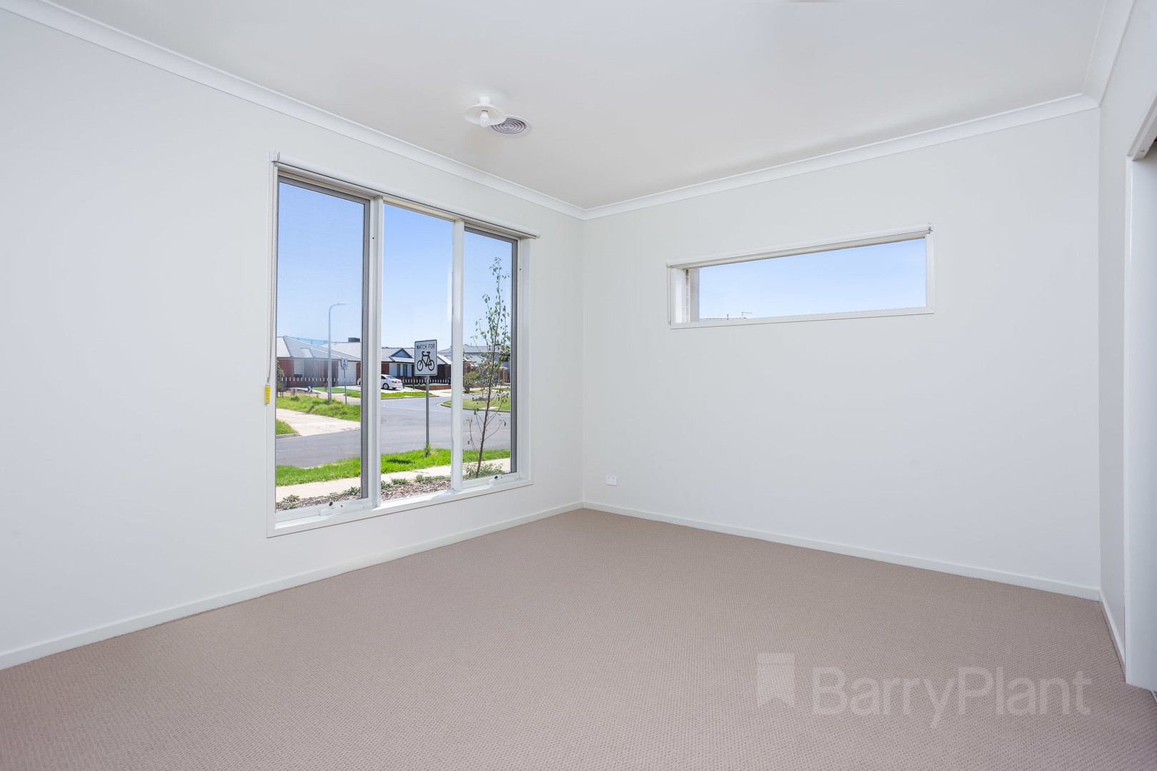 30 Zuccotti Crescent, Point Cook, VIC 3030, Point Cook - Thumbnail 6
