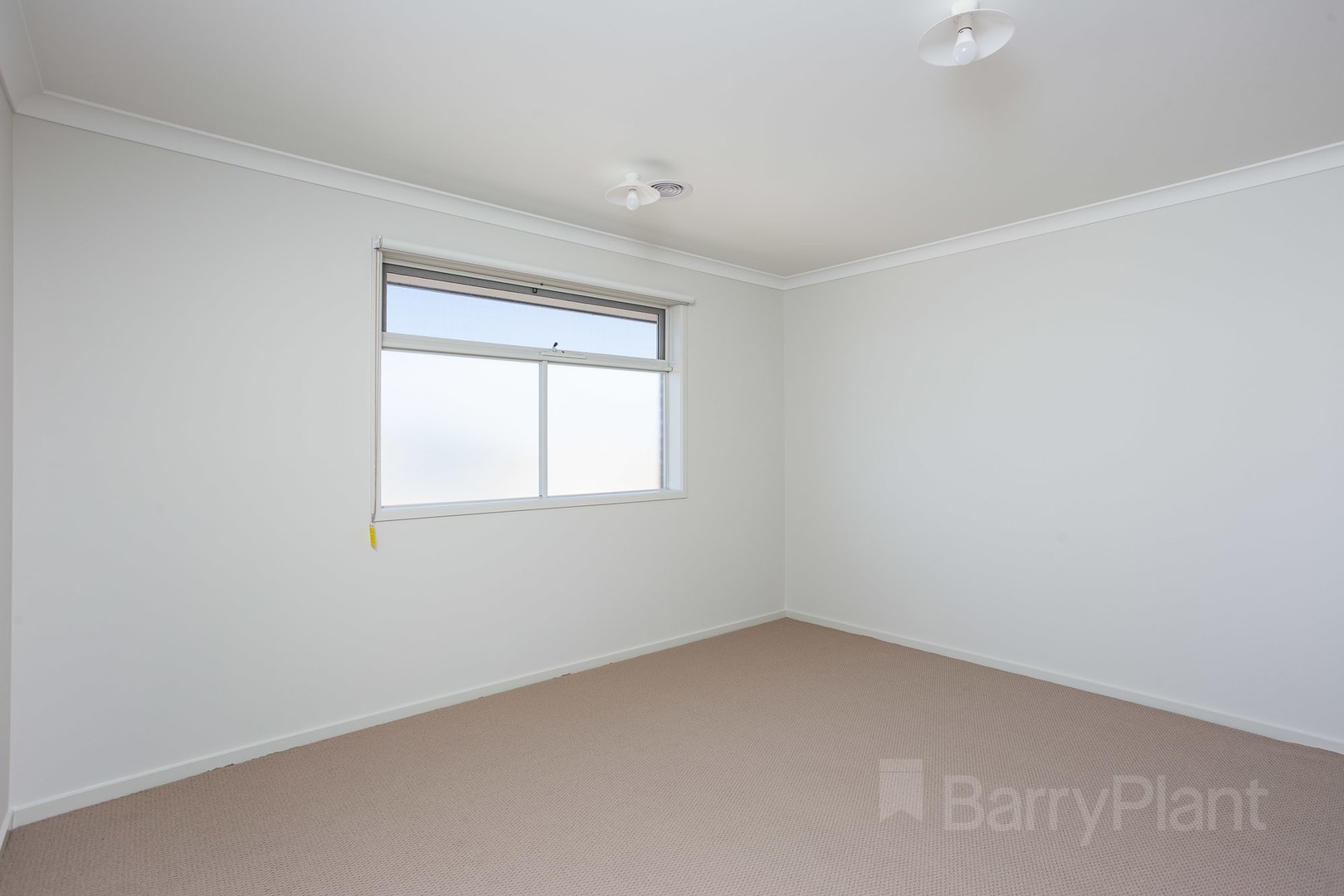 30 Zuccotti Crescent, Point Cook, VIC 3030, Point Cook - Thumbnail 7