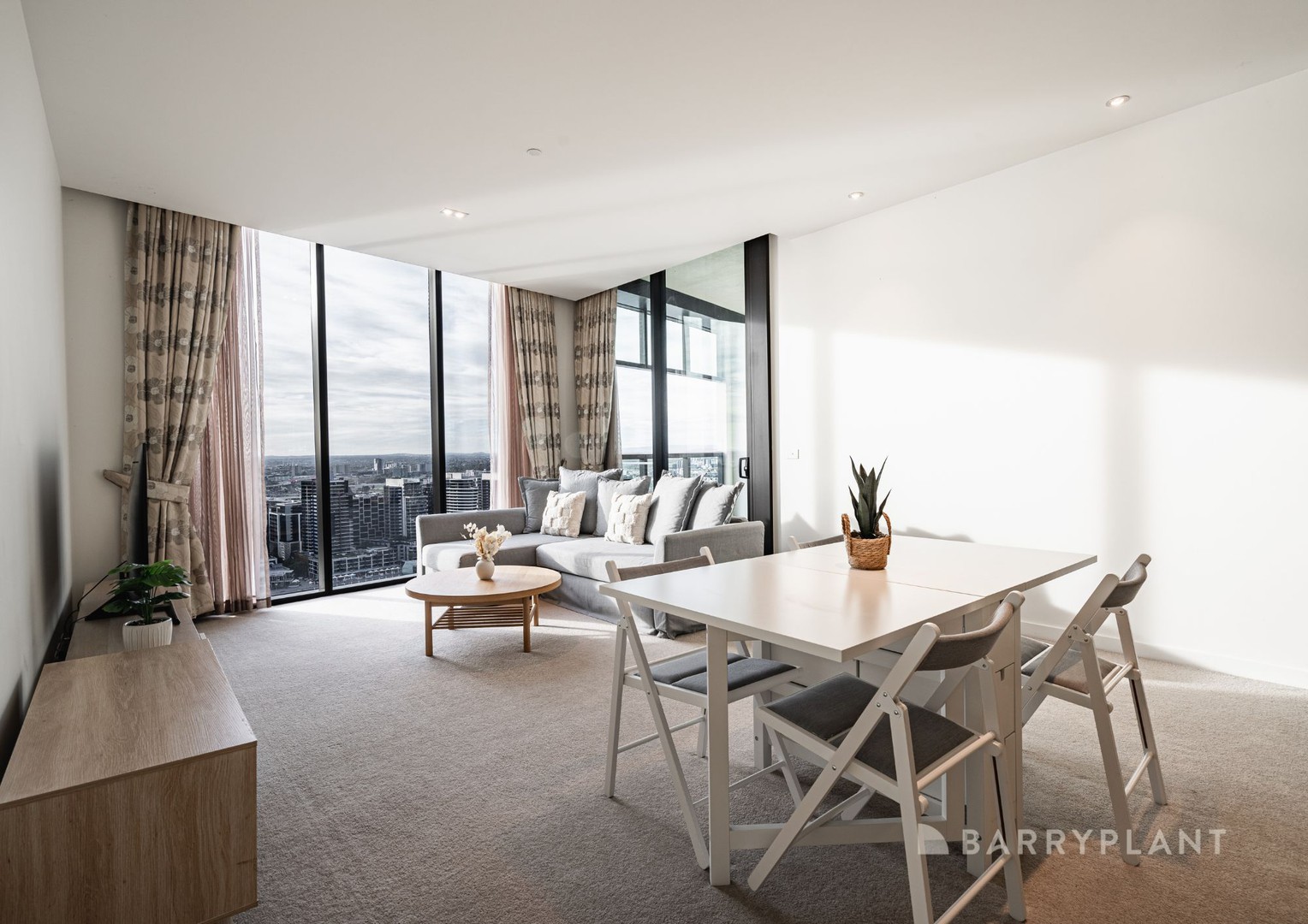 3004/9 Waterside Place, Docklands, VIC 3008, Docklands - Thumbnail 3