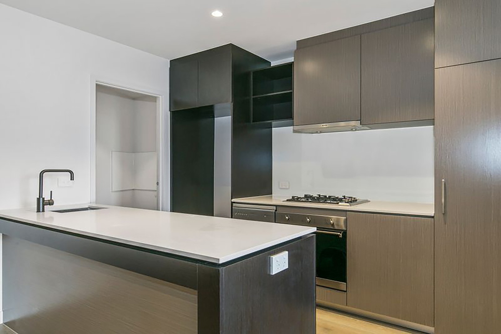 301/1 Lynne Avenue, Wantirna South, VIC 3152, Wantirna South - Thumbnail 2