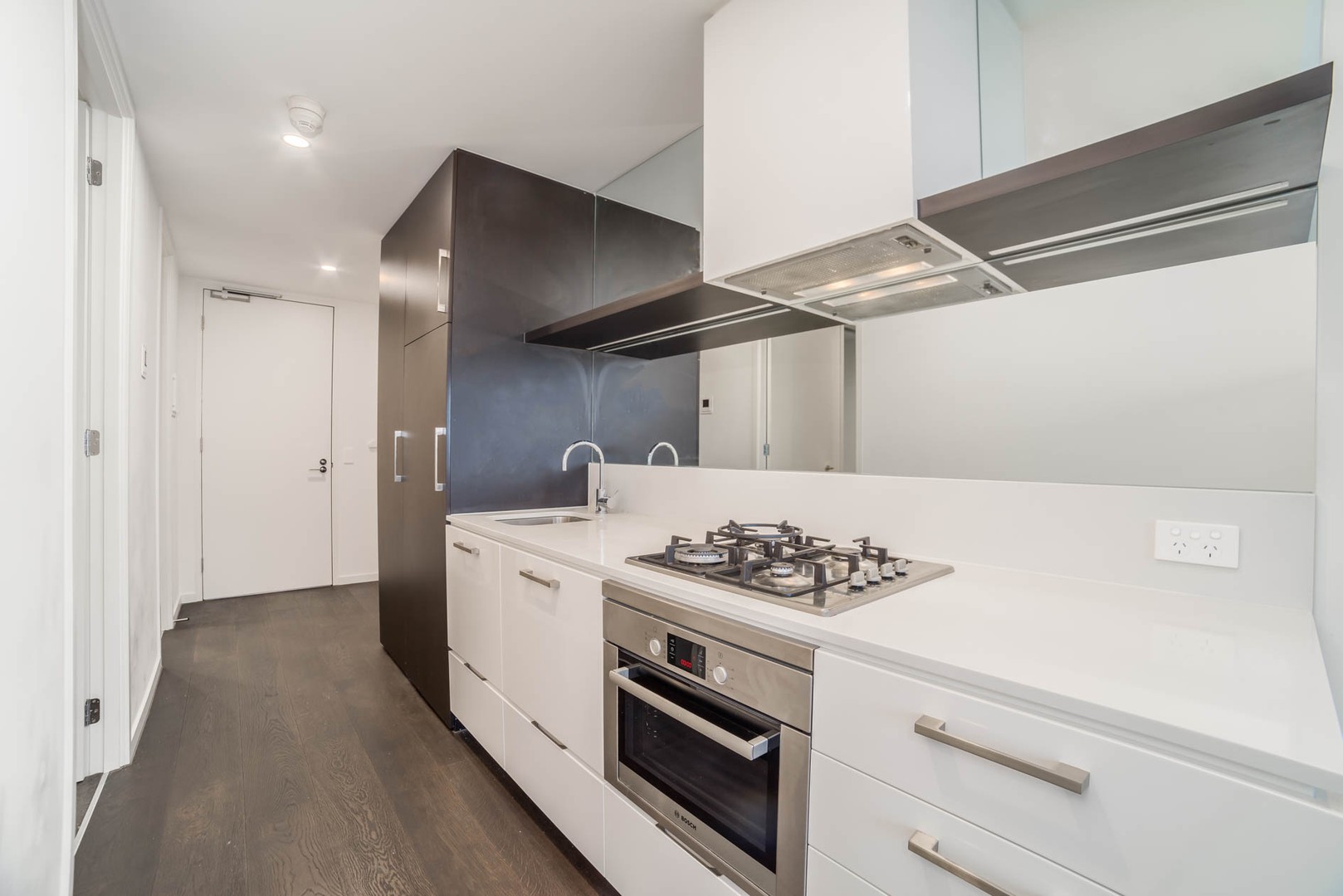 301/30-32 Lilydale Grove, Hawthorn East, VIC 3123, Hawthorn East - Thumbnail 2