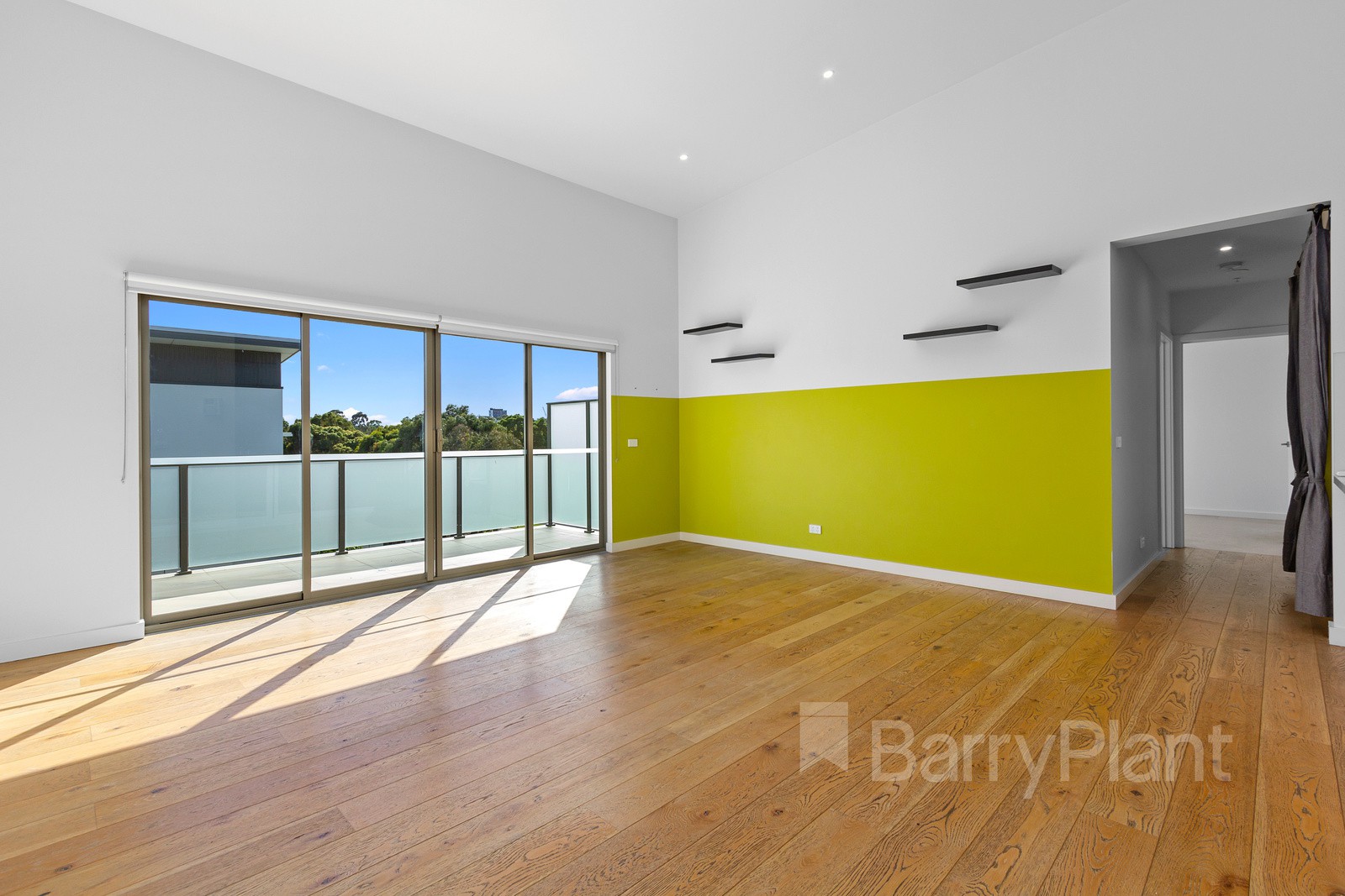 301/436 Stud Road, Wantirna South, VIC 3152 - Thumbnail 2 - 04/04/2022