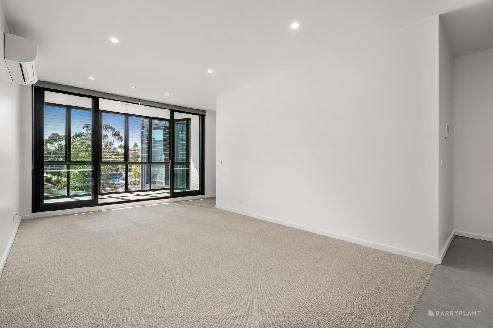 301/92 Maroondah Highway, Ringwood, VIC 3134, Ringwood - Thumbnail 3