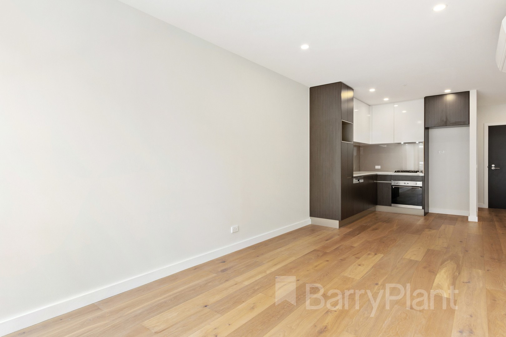 302/1A Nelson Street, Ringwood, VIC 3134, Ringwood - Thumbnail 8
