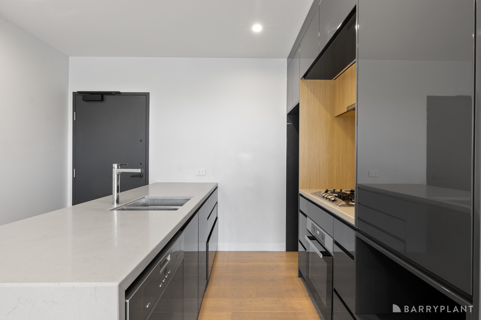 302/8 Bourke Street, Ringwood, VIC 3134, Ringwood - Thumbnail 2